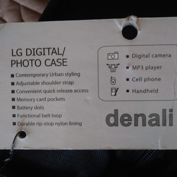 DENALI Padded Bag for MP3-Digital camera-Cell phone - Picture 9 of 9